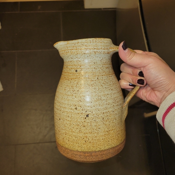 David Lloyd Jones Ceramic pottery stoneware speckled glaze jug pitcher neutral - Picture 6 of 6